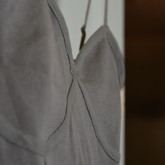 Basic Tank Top - Picture 6 of 8